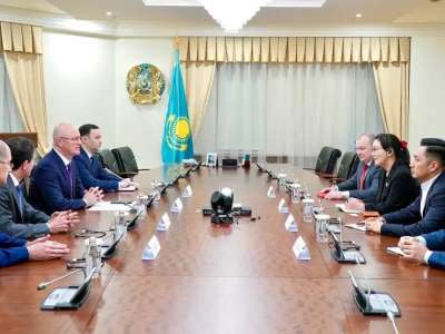 Роман Скляр Samsung Electronics Central Eurasia компаниясының президентімен кездесу өткізді