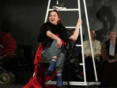 QALLEKI театр лабораториясы «Шеңбер» қойылымының премьерасын ұсынады