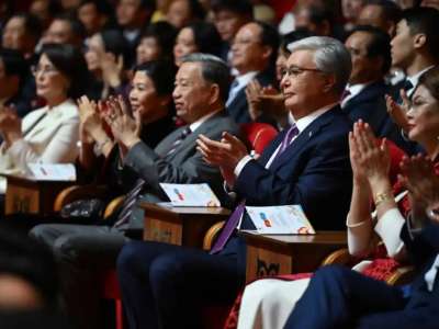 Қасым-Жомарт Тоқаев пен То Лам концерт тамашалады