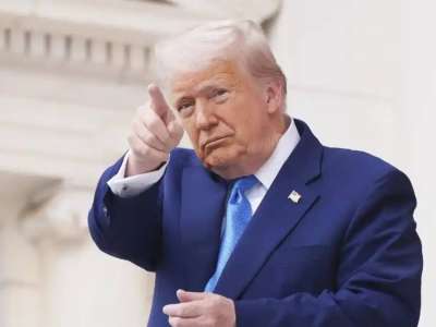 9 маусымнан бастап 12 елдің азаматтары АҚШ-қа кіре алмайды