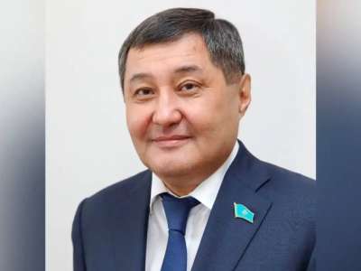 Адамбек Кендебай: Алаңдаудың қажеті жоқ, халықтың әлеуметтік жағдайы мемлекеттің бақылауында