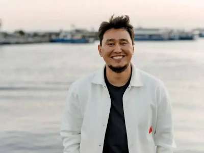 «Ішім пысып кетті» деді: Жахан Отарғалиев отбасылық өмірі туралы айтты