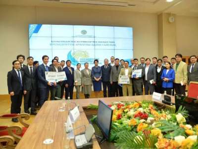 Жас ақын-жазушыларға Президенттік арнаулы әдеби сыйлық табысталды