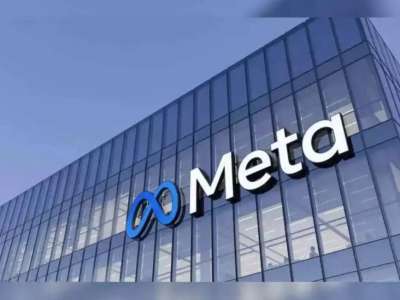 Мeta бүгін қызметкерлерін жаппай жұмыстан босатпақ