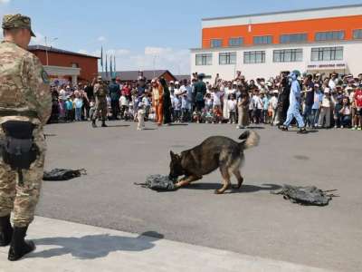Ұлттық ұлан бүлдіршіндерге ерекше мереке сыйлады