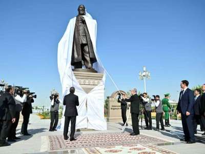 Ашхабадта Абай ескерткіші ашылды