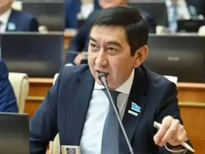 «МӘМС-ке ақша төлеу қаншалықты әділетті»: Ринат Зайытов денсаулық сақтау саласындағы бірқатар проблемаға тоқталды