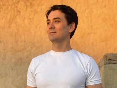 «7-8 баладан туу керек»: Айдар Тұрғамбектің әйелдерге қатысты үндеуі жұртқа жақпай қалды