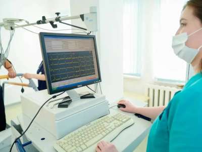 Медициналық көмектің кепілдендірілген көлемі кімдерге көрсетіледі?