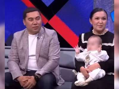 «Қыздарым үшін блог бастадым»: Жеті қызы бар әке отбасымен блогерлікке қалай келгені туралы айтты