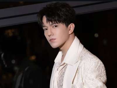 Димаш Құдайберген жанкүйерлеріне алғыс айтты