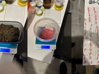 Оралда екі қыздан 1,6 келі синтетикалық есірткі тәркіленді