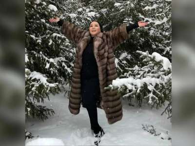 «Жасы біразға келді, ерсі қылық»: Оқырмандар Алтынай Жорабаеваның биін сынап тастады