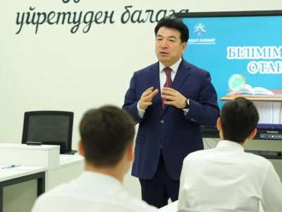Ғани Бейсембаев елордада бірыңғай сынып сағатына қатысты