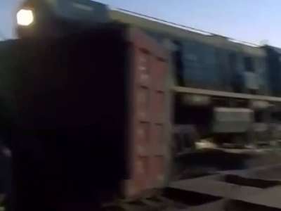 Түркістан облысында тепловоз жүк көлігіне соғылды (ВИДЕО)