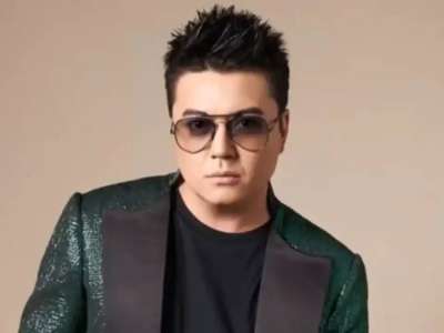 Қамауға алынған әнші Алмас Кішкенбаев бостандыққа шықты