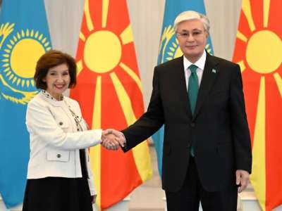 Мемлекет басшысы Гордана Силяновска-Давковамен кездесті