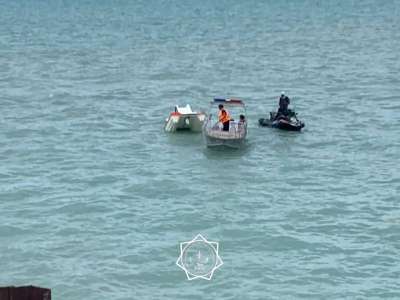 Алакөлде жағаға жете алмай қалған екі адам құтқарылды