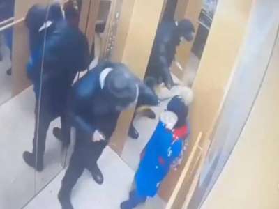 Лифтідегі шабуыл: 5 жасар баланың қазіргі жағдайы белгілі болды