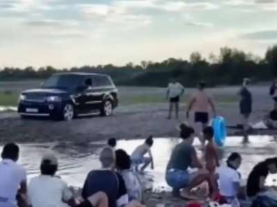 Жағажайда көлікпен «шоу» жасаған жүргізуші жауапқа тартылды (ВИДЕО)