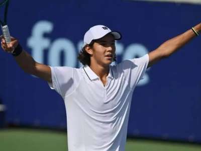 Әмір Омарханов теннистен Мысырдағы турнирдің 1/8 финалына жолдама алды