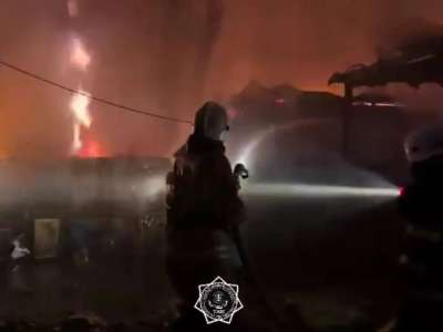 Алматыда түнде болған ірі өрт салдарынан бір адам қаза тапты