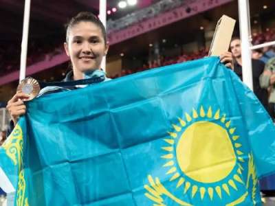 «Дұғада болыңыздар». Назым Қызайбай жанкүйерлерінен қолдау күтеді