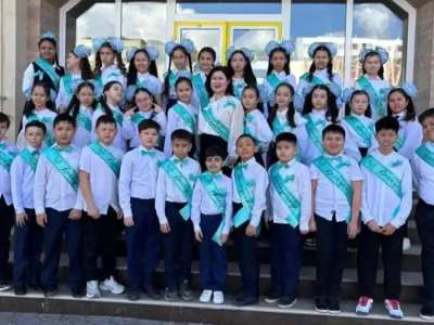 Ұстаз – ұрпақ шырақшысы: елорда мұғалімінің өнегелі жолы