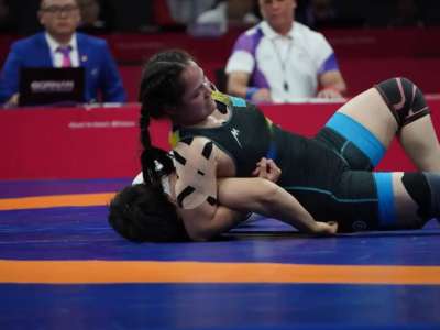 Қазақстан әйелдер күресінен екі алтын медаль жеңіп алды