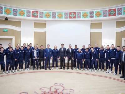 ҚФФ президенті футзалдан Қазақстан құрамасымен кездесті