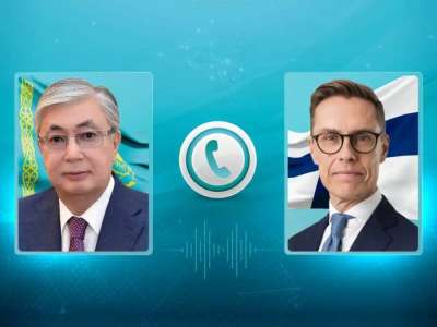 Президент Александр Стуббпен телефон арқылы сөйлесті