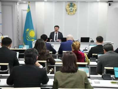 Елорданың Қоғамдық кеңесі отырысында шаруашылық және әлеуметтік мәселелер талқыланды