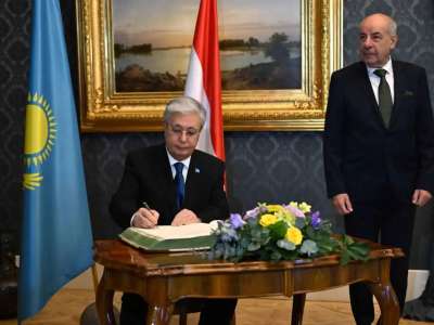 Қасым-Жомарт Тоқаев Құрметті қонақтар кітабына естелік жазба қалдырды