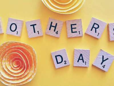 Бүгін Аналар күні атап өтіліп жатыр