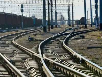 Алматы облысында ер адамды пойыз қағып кетті