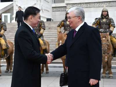 Моңғолияға мемлекеттік сапармен келген Қасым-Жомарт Тоқаевты салтанатты түрде қарсы алды