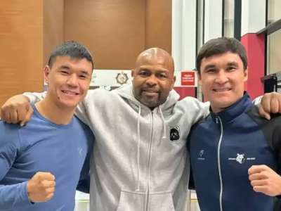 Әйгілі боксшы Рой Джонс Астанаға келді