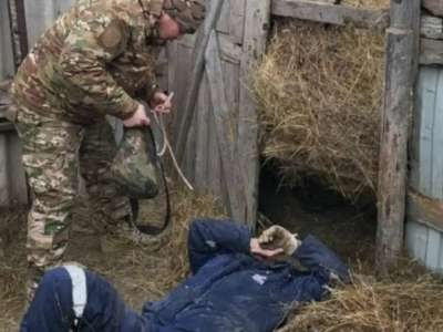 БҚО-да ер адам шөп орамының астында қалды