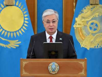 Мемлекет басшысы қазақстандықтарды Конституция күнімен құттықтады