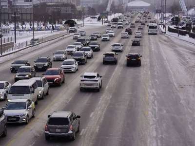Елімізде электрондық қызметтердің көмегімен жол трафигі мен соттарға жүктемені азайту көзделіп отыр