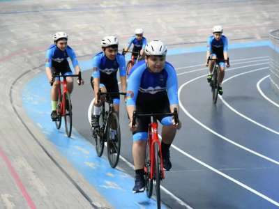 Велоспорт - баршаға: Астанада аутизмі бар балалар велотрекпен айналысады