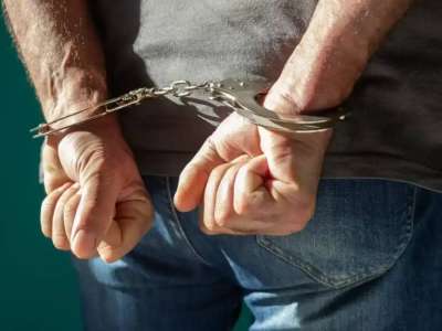 Қонаев қаласының тұрғынынан 2 келі есірткі мен мылтық тәркіленді