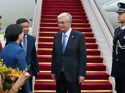 Президент ШЫҰ саммитіне қатысу үшін Тяньцзинь қаласына барды