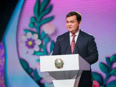 Жеңіс Қасымбек әйелдер қауымын 8 наурыз мерекесімен құттықтады