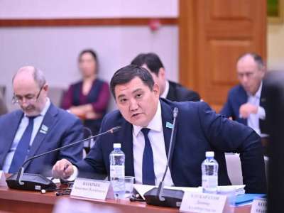 «Үкімет жауапсыз құрылыс салушылардың тізімін жасауы керек» – Бақытжан Базарбек