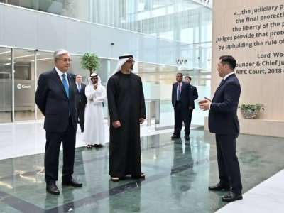 Президент шейх Халед бен Мұхаммед бен Заид Әл Нахаянмен «Астана» халықаралық қаржы орталығына барды