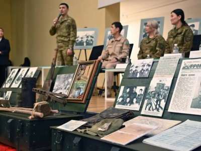Ұлы Жеңіске – 80 жыл: Астаналық оқушылар әскери музейдің көрмесімен танысты