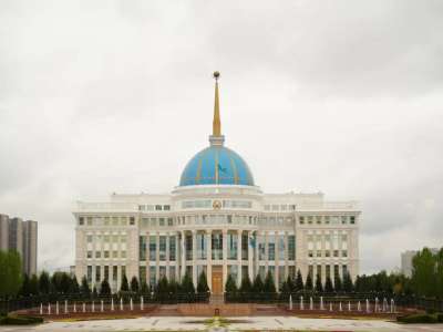 Республика күні қарсаңында бір топ азамат мемлекеттік наградалармен марапатталды