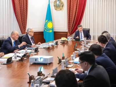 Олжас Бектенов экономикалық саясат жөніндегі кеңес отырысын өткізді