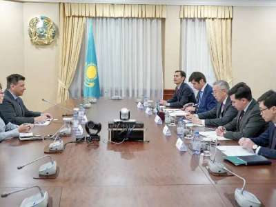Серік Жұманғарин Қазақстандағы ХВҚ миссиясының басшысымен кездесті